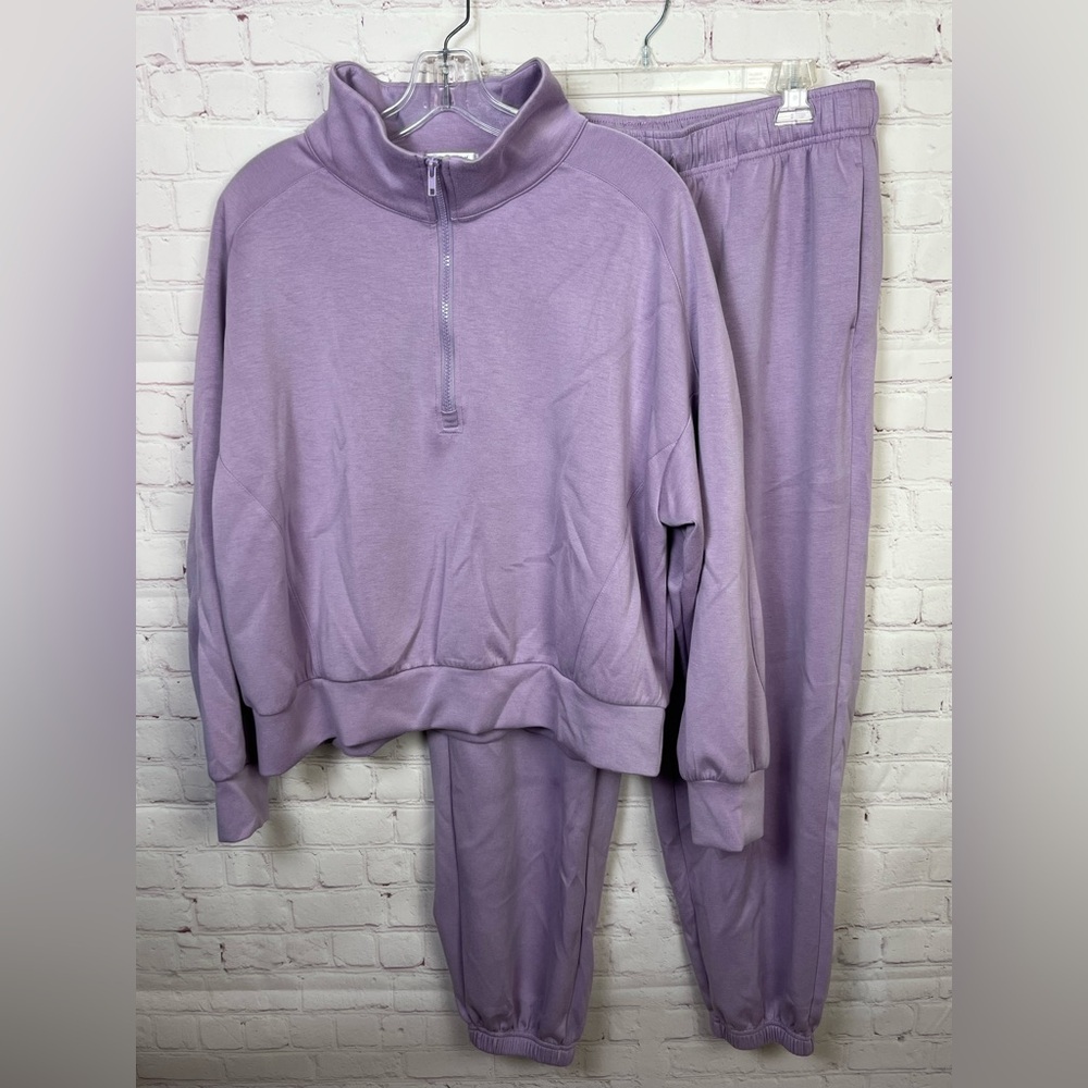Pinspark Two Piece Lavender Tracksuit Set